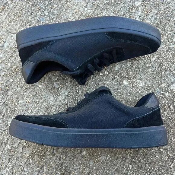 Kizik Prague Men’s Black Canvas Suede Sz 11.5 - Picture 2 of 12